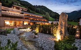 Aurina Lodges